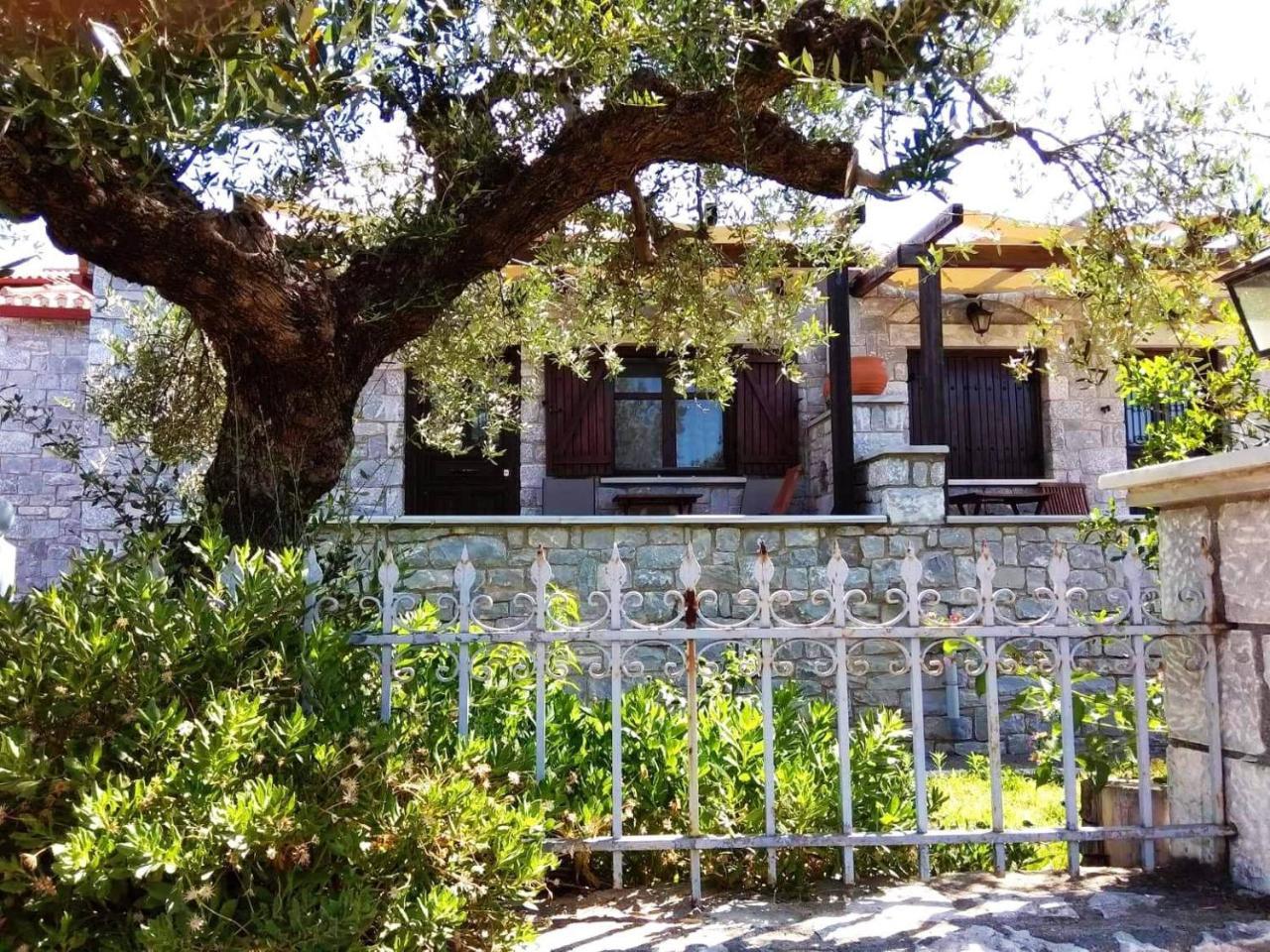 Atha-Tina:Traditional Stone Homes Agios Nikolaos  Bagian luar foto